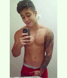 Shirtless boys from net 2 58dcd71dd8d35.jpg