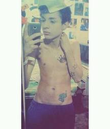 Shirtless boys from net 2 58dcd73606344.jpg