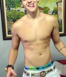 Shirtless boys from net 2 58dcd7492427b.jpg