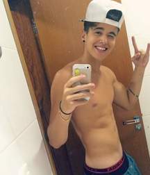 Shirtless boys from net 2 58dcd74a65b8d.jpg