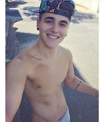 Shirtless boys from net 2 58dcd74fe45d6.jpg