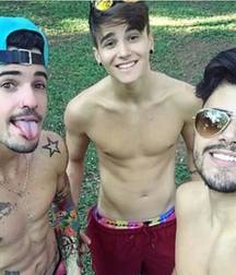 Shirtless boys from net 2 58dcd755825d0.jpg