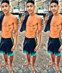 Shirtless boys from net 2 58dcd75b03e32.jpg