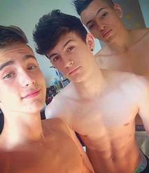 Shirtless boys from net 2 58dcd761bdb6d.jpg