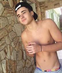 Shirtless boys from net 2 58dcd76b2a46f.jpg