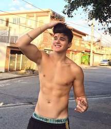 Shirtless boys from net 2 58dcd7734cad6.jpg