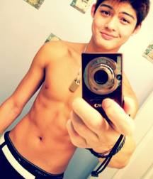 Shirtless boys from net 2 58dcd775cf097.jpg