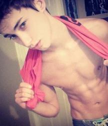 Shirtless boys from net 2 58dcd776edea1.jpg