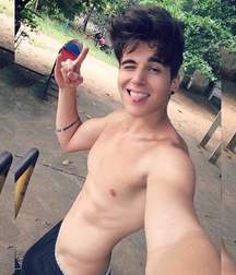 Shirtless boys from net 2 58dcd779b7bdc.jpg