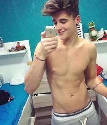 Shirtless boys from net 2 58dcd77e1a315.jpg