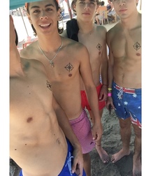 Shirtless boys from net 2 58dcd78fc3762.jpg