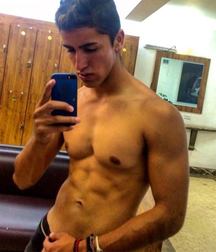 Shirtless boys from net 2 58dcd7970eaff.jpg