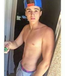 Shirtless boys from net 2 58dcd79d93ac3.jpg