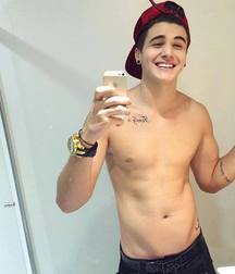 Shirtless boys from net 2 58dcd7b738d3a.jpg