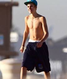 Shirtless boys from net 2 58dcd7bedb048.jpg