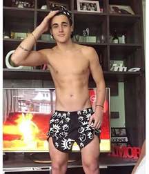 Shirtless boys from net 3 58de466ae8923.jpg