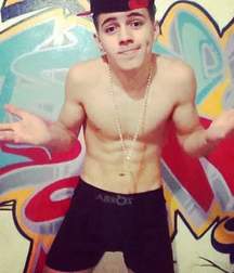 Shirtless boys from net 3 58de4675b34e2.jpg