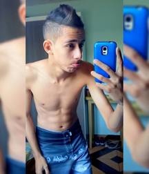 Shirtless boys from net 3 58de4678dde61.jpg