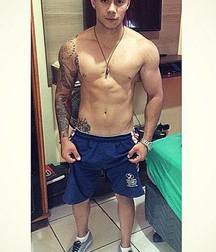 Shirtless boys from net 3 58de467f0f83d.jpg