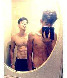 Shirtless boys from net 3 58de4681abe03.jpg