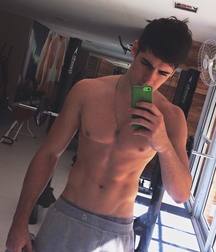 Shirtless boys from net 3 58de468bb8f75.jpg