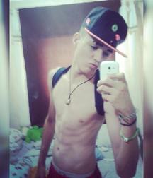 Shirtless boys from net 3 58de4699b7015.jpg
