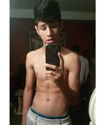 Shirtless boys from net 3 58de46a327239.jpg