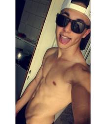 Shirtless boys from net 3 58de46ab1dfb5.jpg