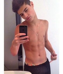 Shirtless boys from net 3 58de46b36e2a6.jpg