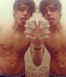 Shirtless boys from net 3 58de46b683d23.jpg