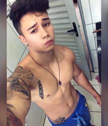 Shirtless boys from net 3 58de46bb823a7.jpg