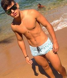 Shirtless boys from net 3 58de46c13114c.jpg
