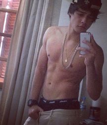 Shirtless boys from net 3 58de46d2b962a.jpg