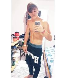 Shirtless boys from net 3 58de46db92944.jpg