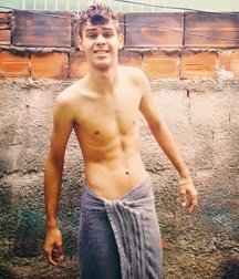 Shirtless boys from net 3 58de46f0029a1.jpg