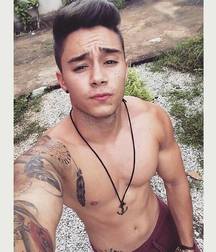 Shirtless boys from net 3 58de46f17a94a.jpg