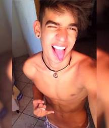 Shirtless boys from net 3 58de46f4195f8.jpg