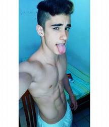 Shirtless boys from net 3 58de470591712.jpg