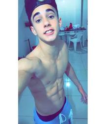 Shirtless boys from net 3 58de4720b7971.jpg