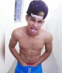 Shirtless boys from net 4 58e0ee192709c.jpg