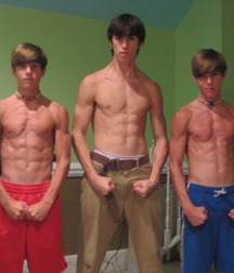 Friends shirtless 58f5e7dbf3689.jpg