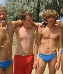 Friends shirtless 58f5e84b3a476.jpg