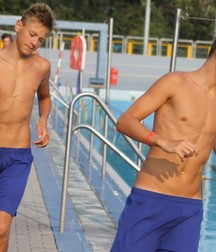 Friends shirtless 58f5e87f355f2.jpg