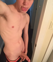Selfies and mirror 58f7391f6f751.jpg