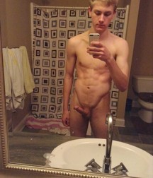 Selfies and mirror 58f7392e4ab26.jpg