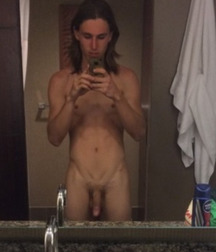 Selfies and mirror 58f739573d580.jpg