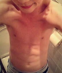 Selfies and mirror 58f73960a23ca.jpg
