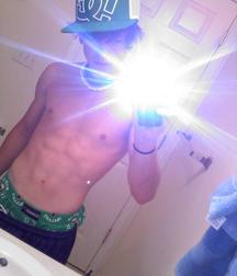Selfies and mirror 58f73981cb674.jpg