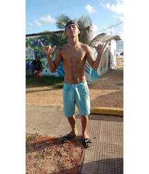 Shirtless boys from net 1 58f9deb36fec9.jpg