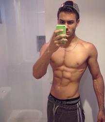Shirtless boys from net 1 58f9dee390fe5.jpg